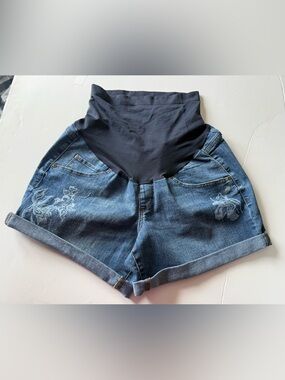 New 14 maternity denim shorts